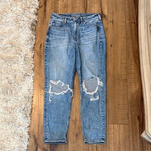 American Eagle Mom Jeans